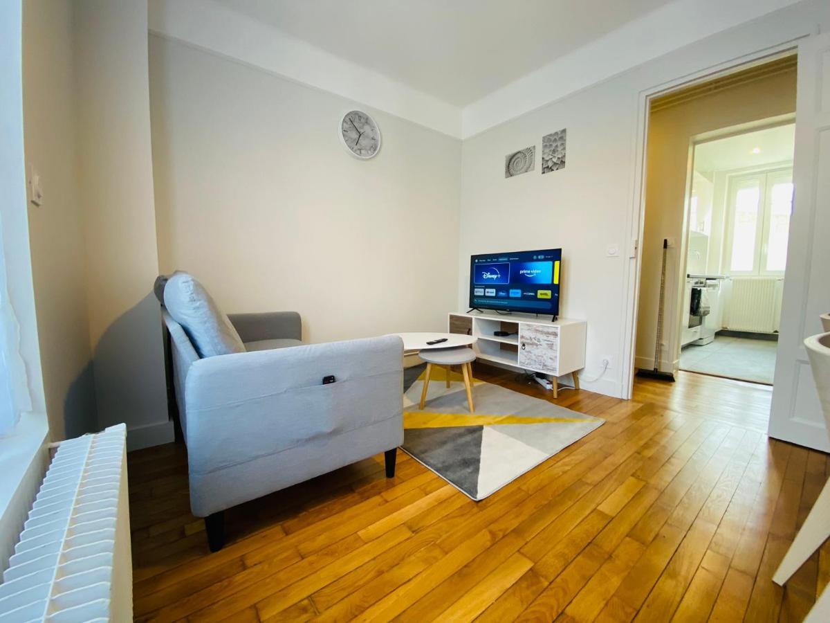 Cozy Appart' 2 Centre Ville Proche Gare Massy - Cozy Houses Exterior foto