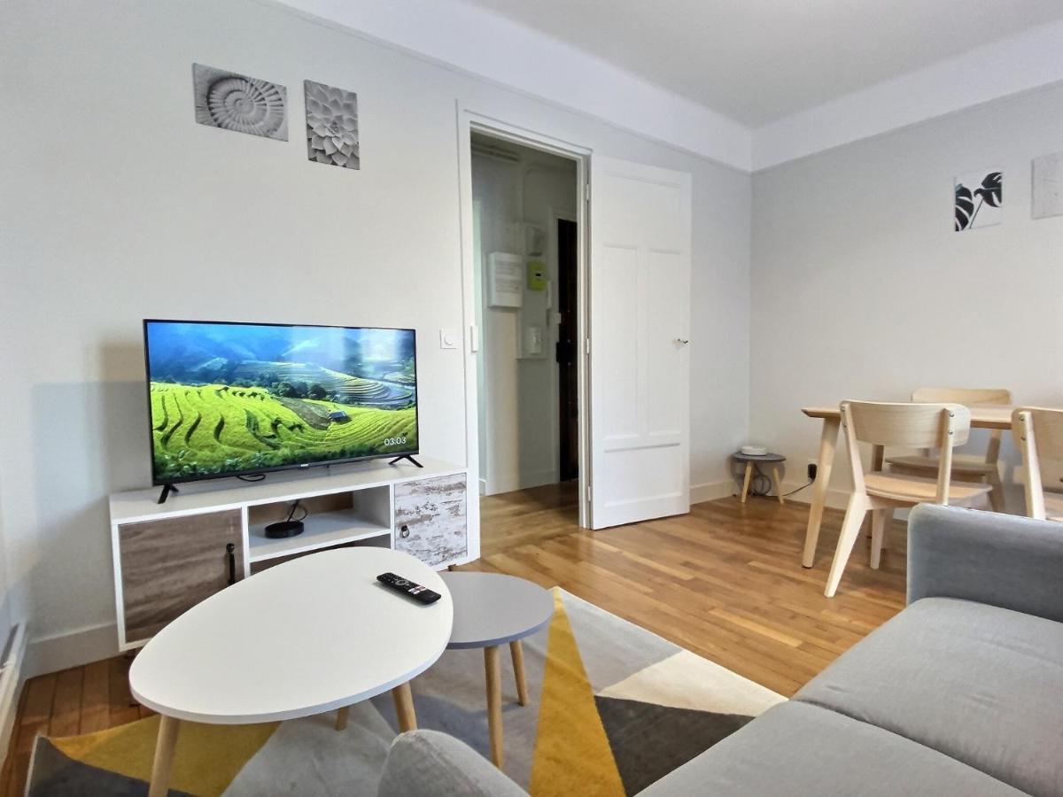 Cozy Appart' 2 Centre Ville Proche Gare Massy - Cozy Houses Exterior foto